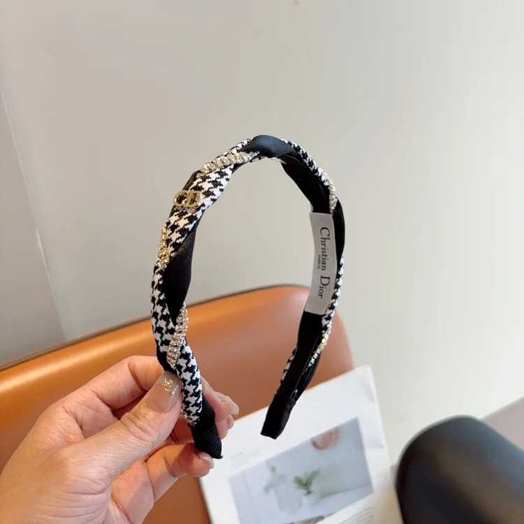 DR Hairband