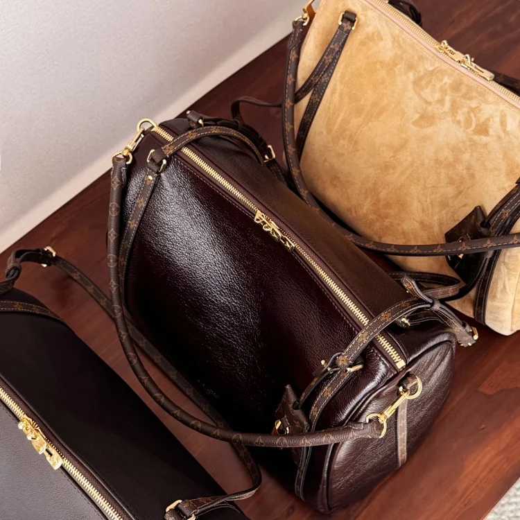 Louis Vuitton Louis Vuitton Travel Bag