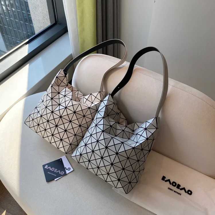 Issey Miyake BAO BAO ISSEY MIYAKE Bag