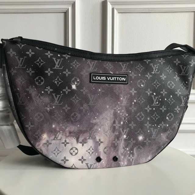 Louis Vuitton Louis Vuitton Bag