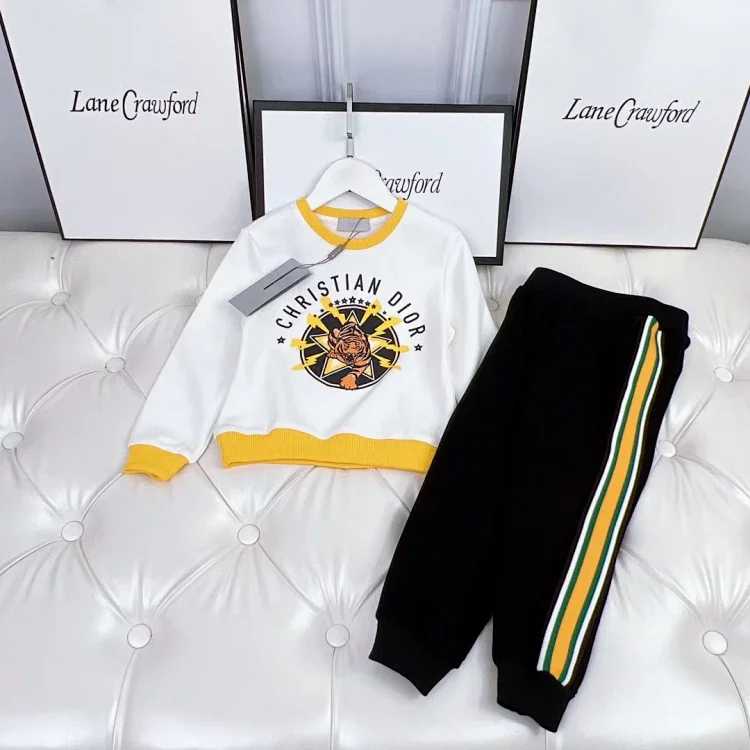 DR Children's Suit