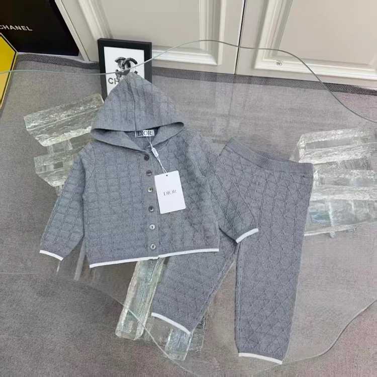 DR Child's Suit