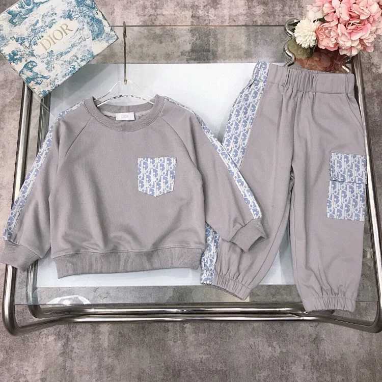 DR Children's Suit
