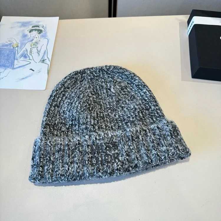 DR Hat