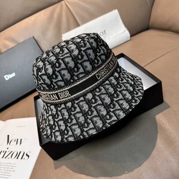 DR Hat
