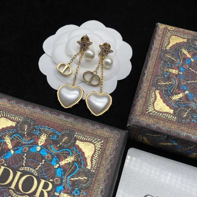 DR Earring