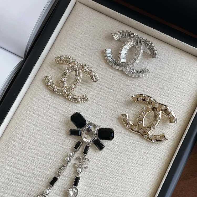 Chanel Chanel Brooch