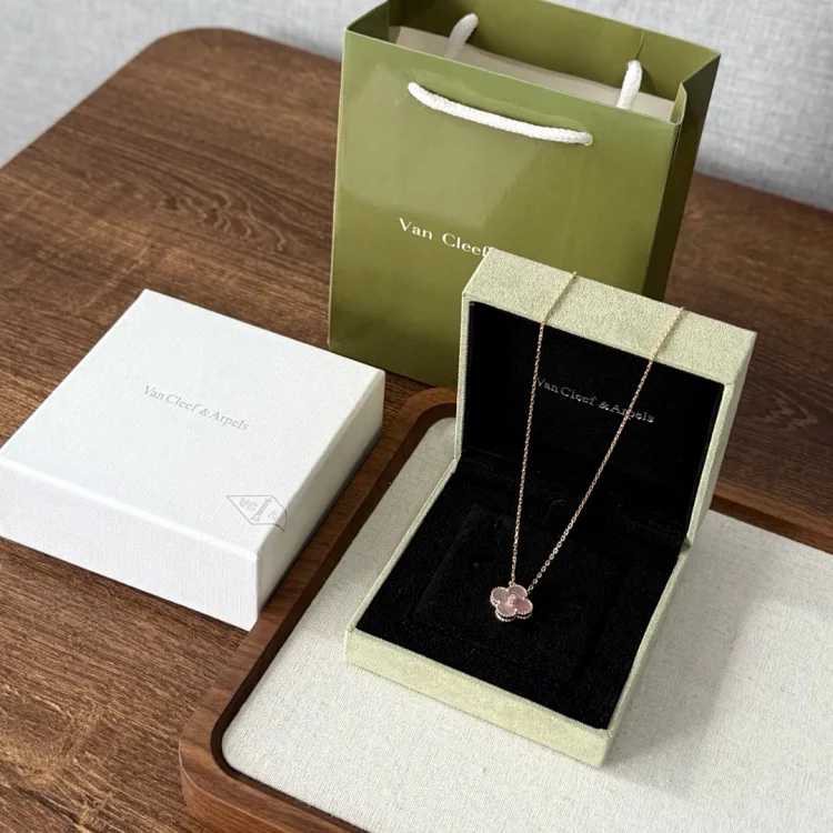 Van Cleef Van Cleef & Arpels Necklace