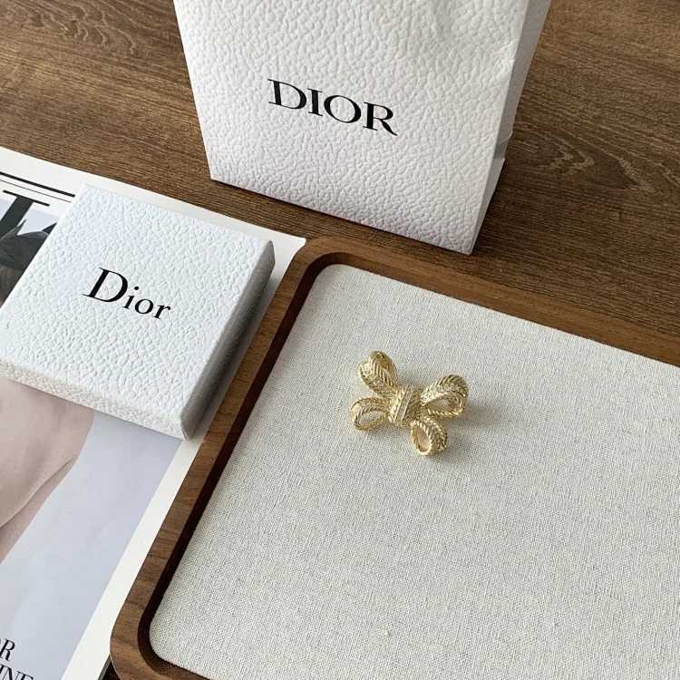 DR Brooch