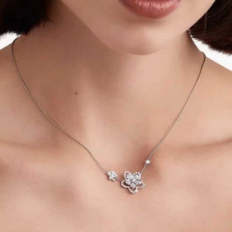 Flower Necklace