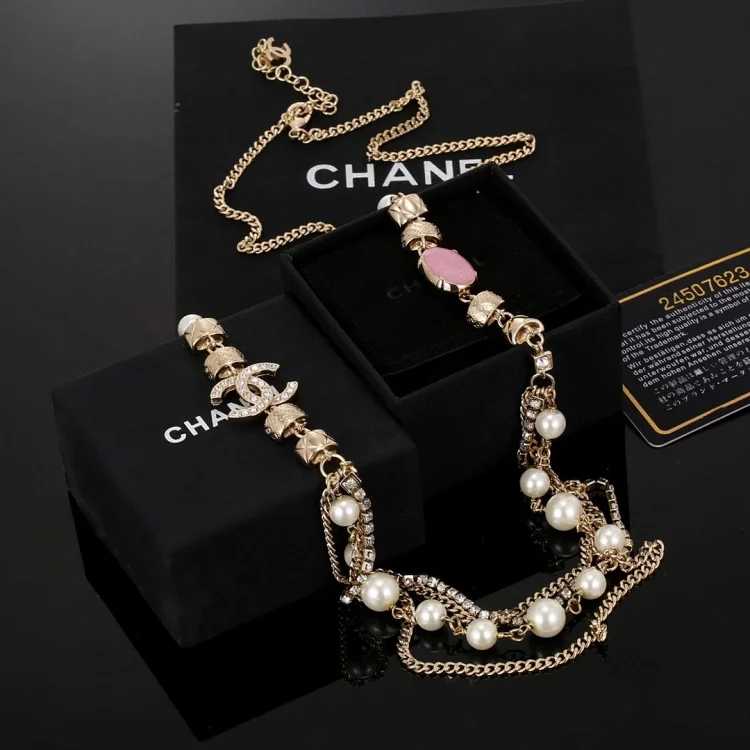 Chanel CHANEL Sweater Chain