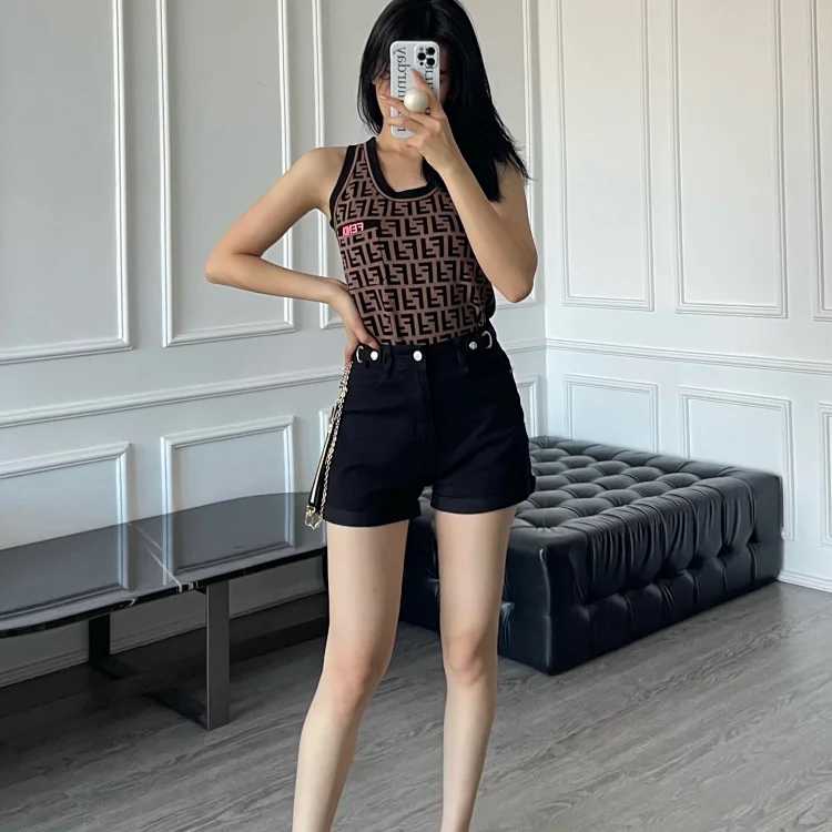 Field T-shirt