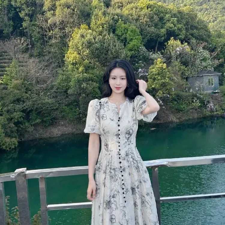 DR Dress
