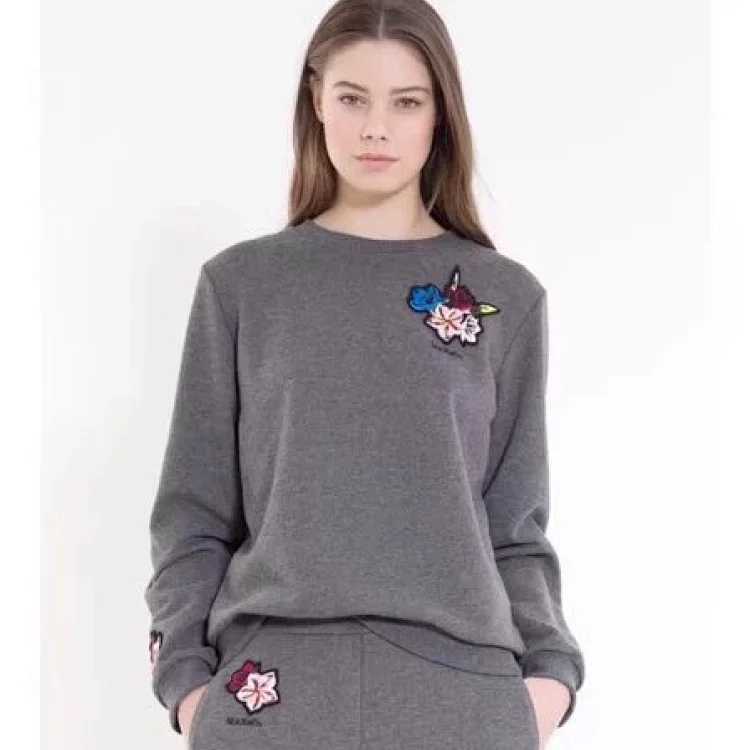 Max&co.sweatshirt