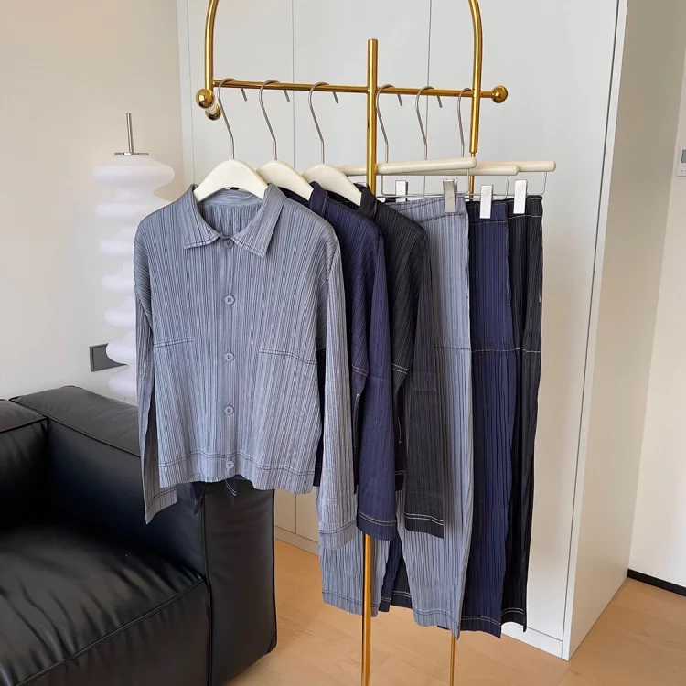 Women's Suits