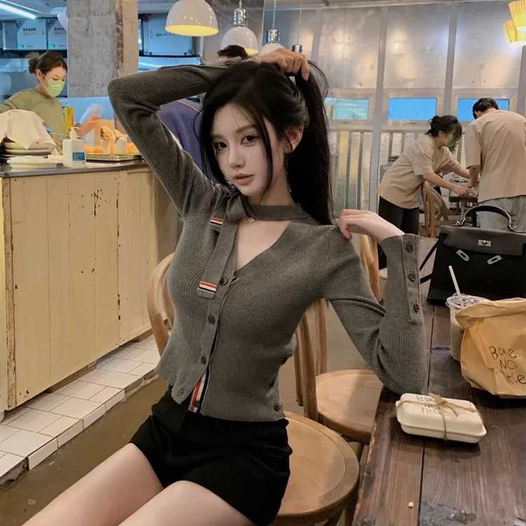 Thom Brown Sweater