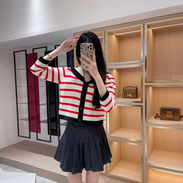 DR Sweater