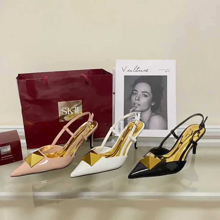 Valentino Valentino High Heel