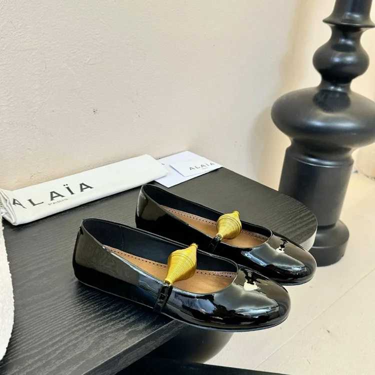 Alaia Single Shoes
