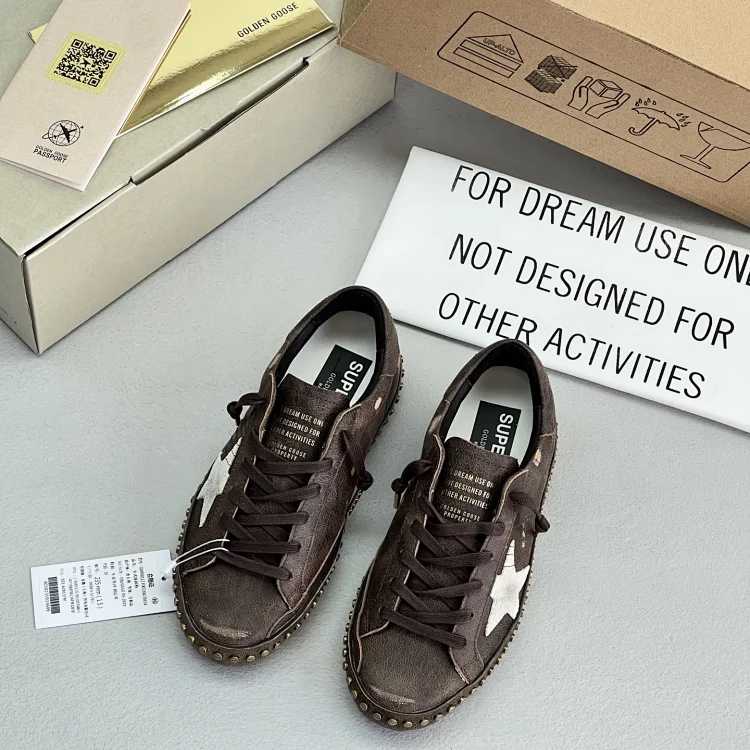 Golden Goose Golden Goose