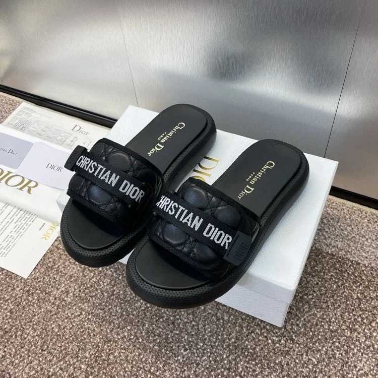 DR Slippers