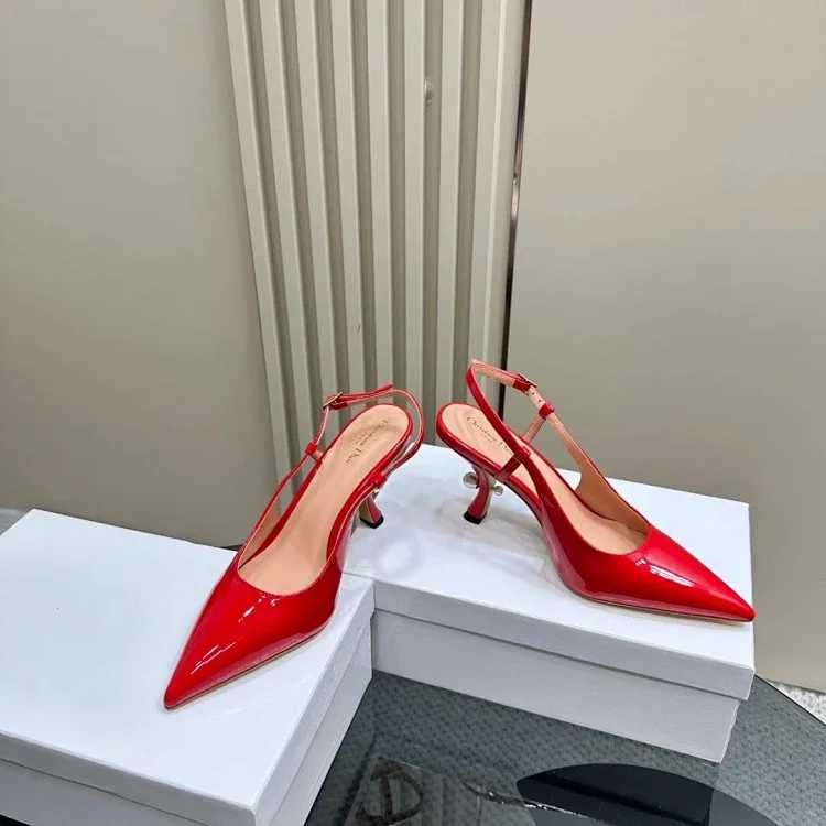 DR High-heeled Sandals