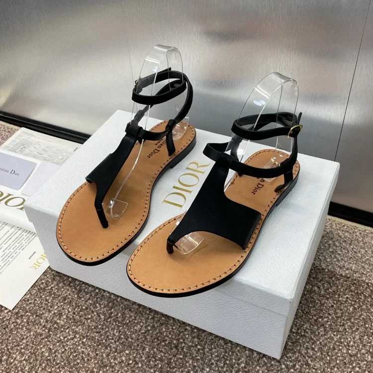 DR Sandals