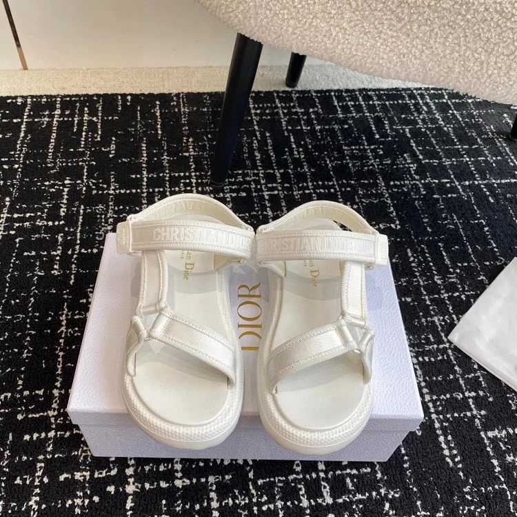 DR Sandals