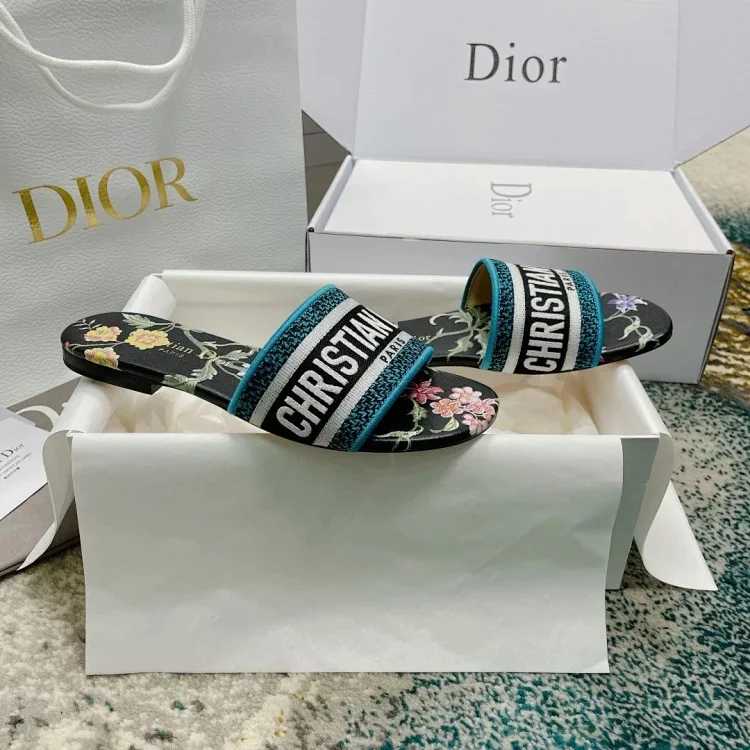 DR Slippers