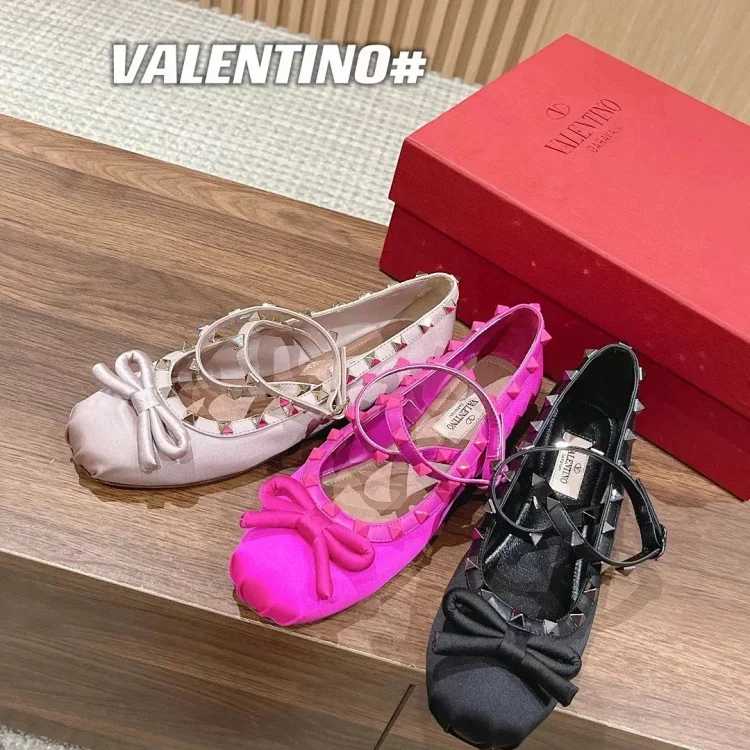 Valentino VALENTINO Single Shoes