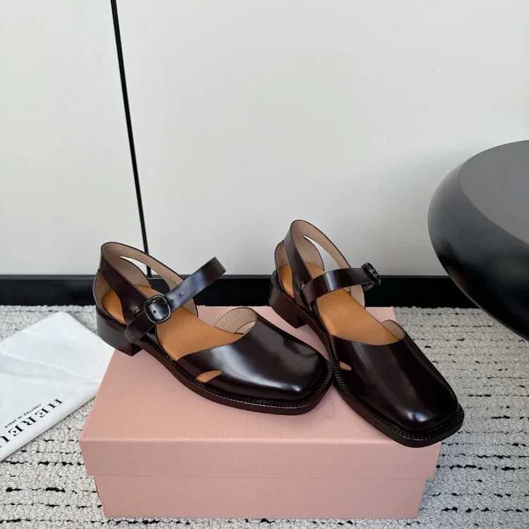 Hereu Sandals