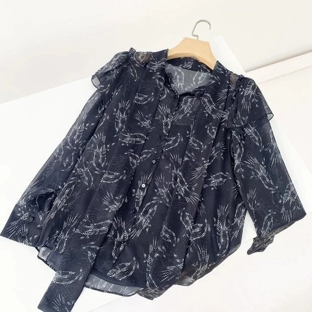 women's sweatshirt